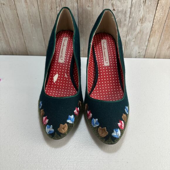 Mod Cloth Heel‎ Pump Shoes Womens 9 Dark Teal Green Tulip Embroidered Floral - Picture 1 of 8